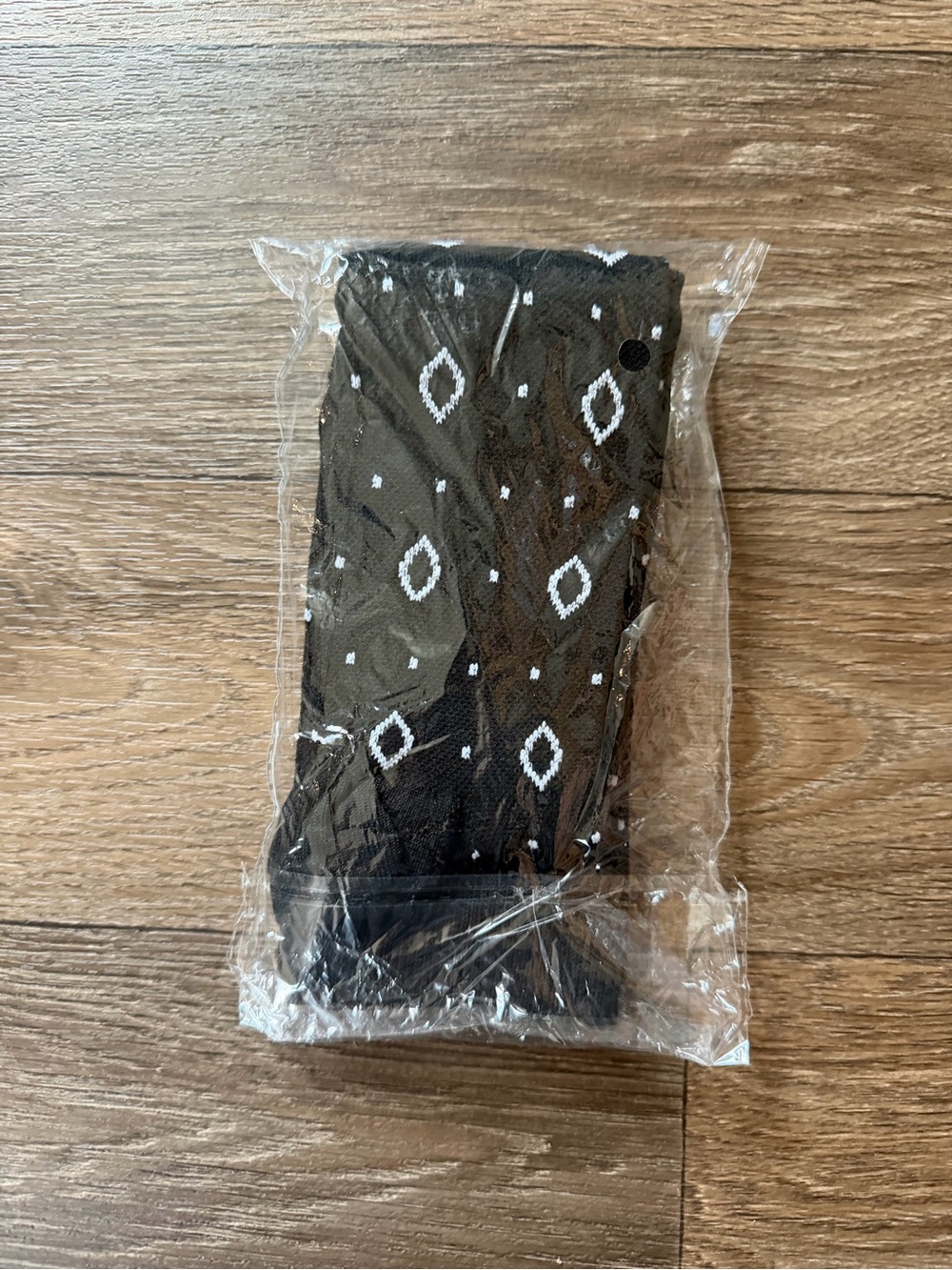 New Compression Socks Small/Medium - Picture 2 of 2